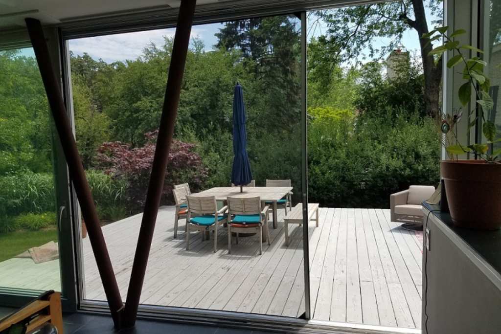 What exactly is a Privacy Screen | DekTex What exactly is a Privacy Screen - Dektex