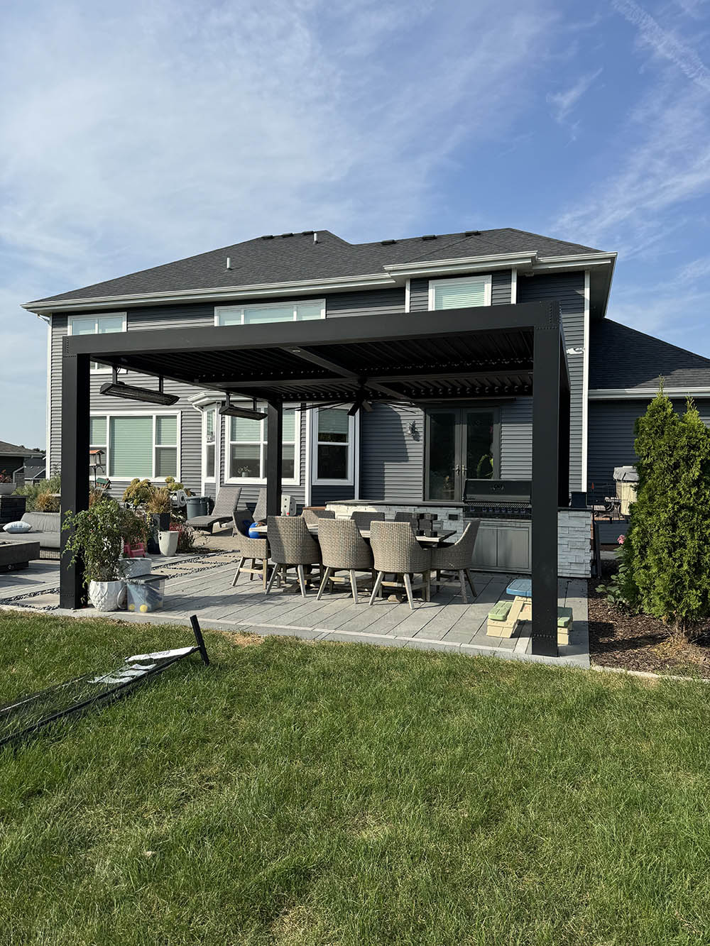 Key Features That Make Your Outdoor Living Space Design Valuable - Dektex